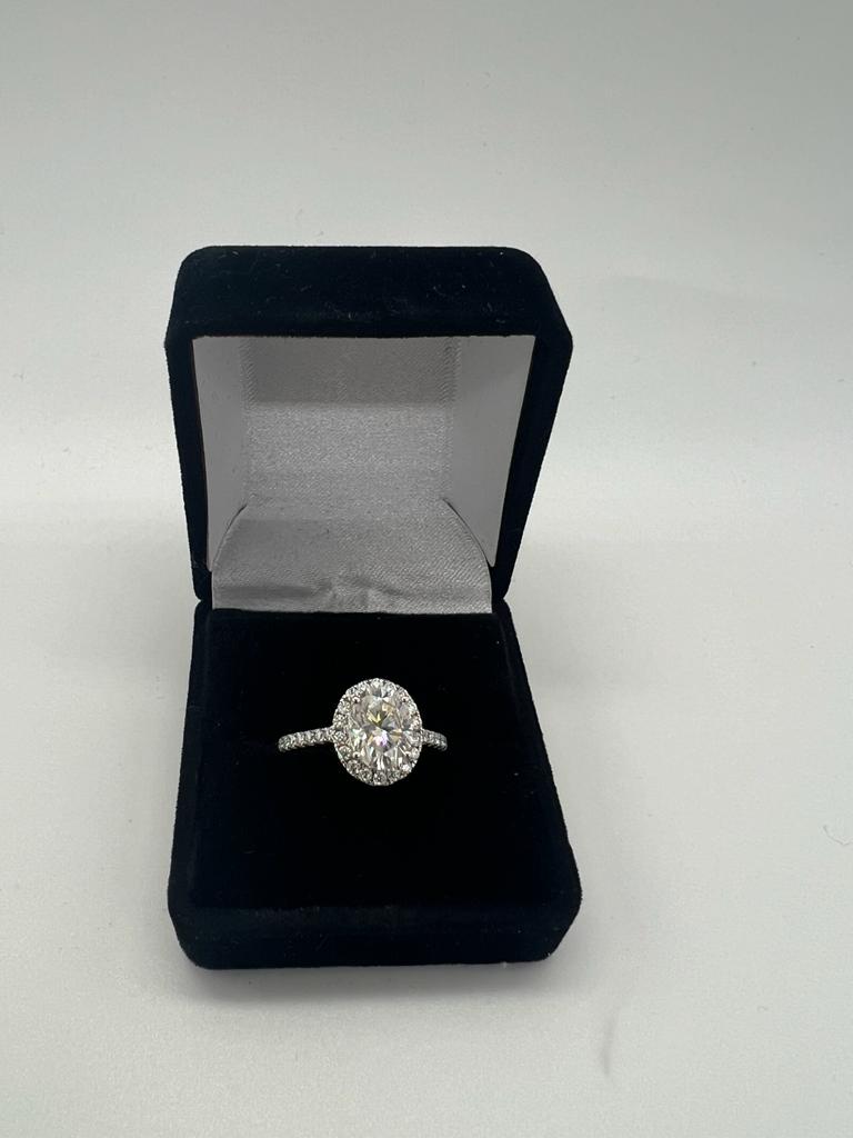 Gold Ring with moissanite diamond