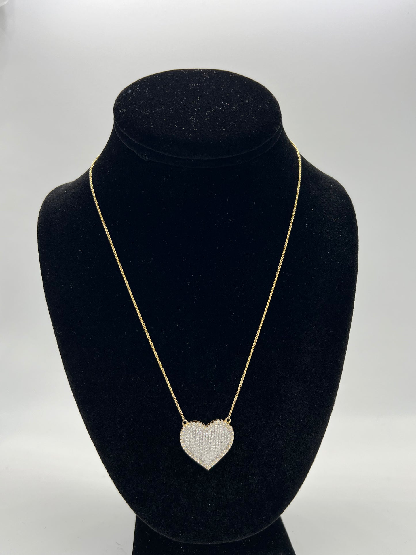 14k & 1.6ct diamond chain with heart charm!