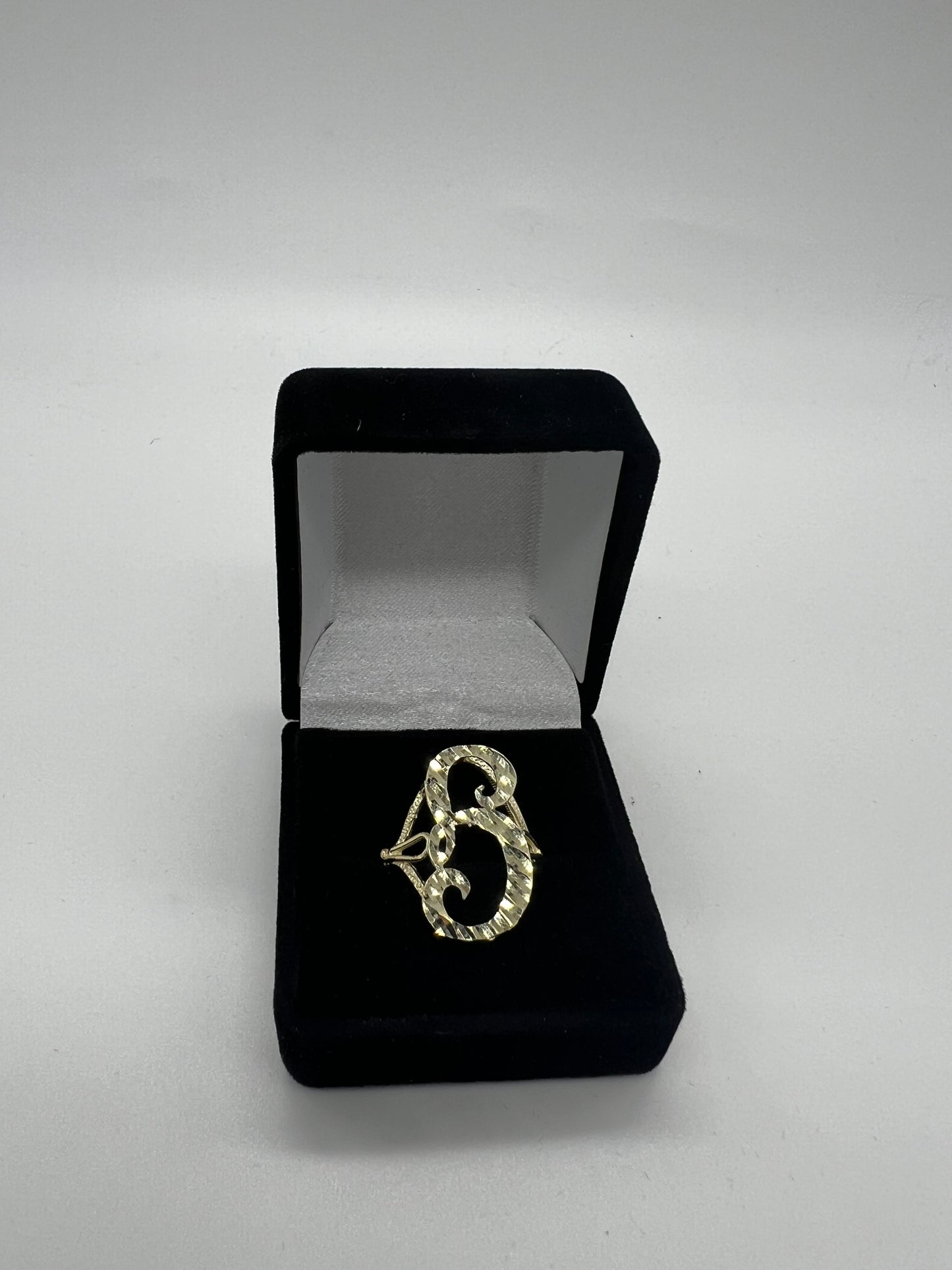 10k gold medium size initial ring loop