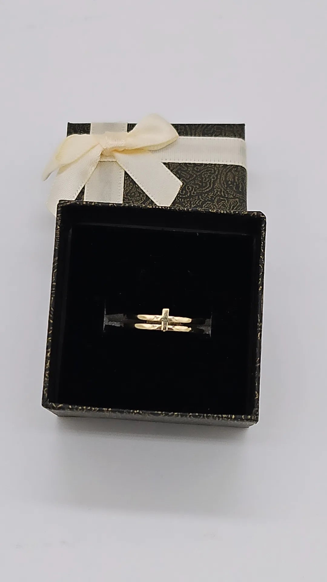 T ring
