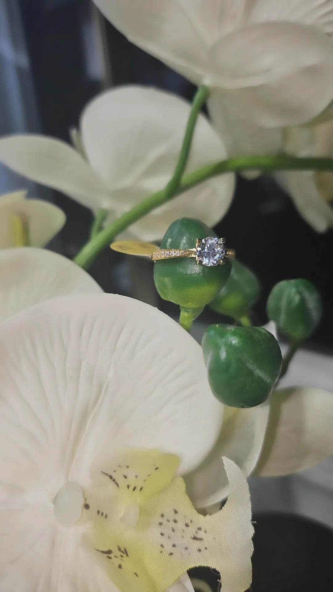Solitaire ring