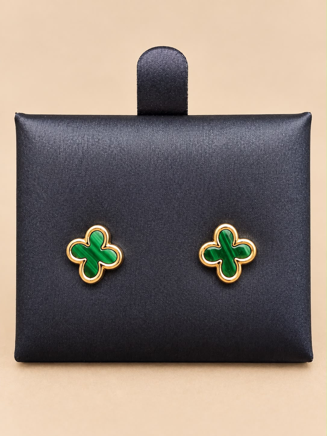 14K Yellow Gold Green Flower Stud Earrings – 8.8mm – 1.60 Grams