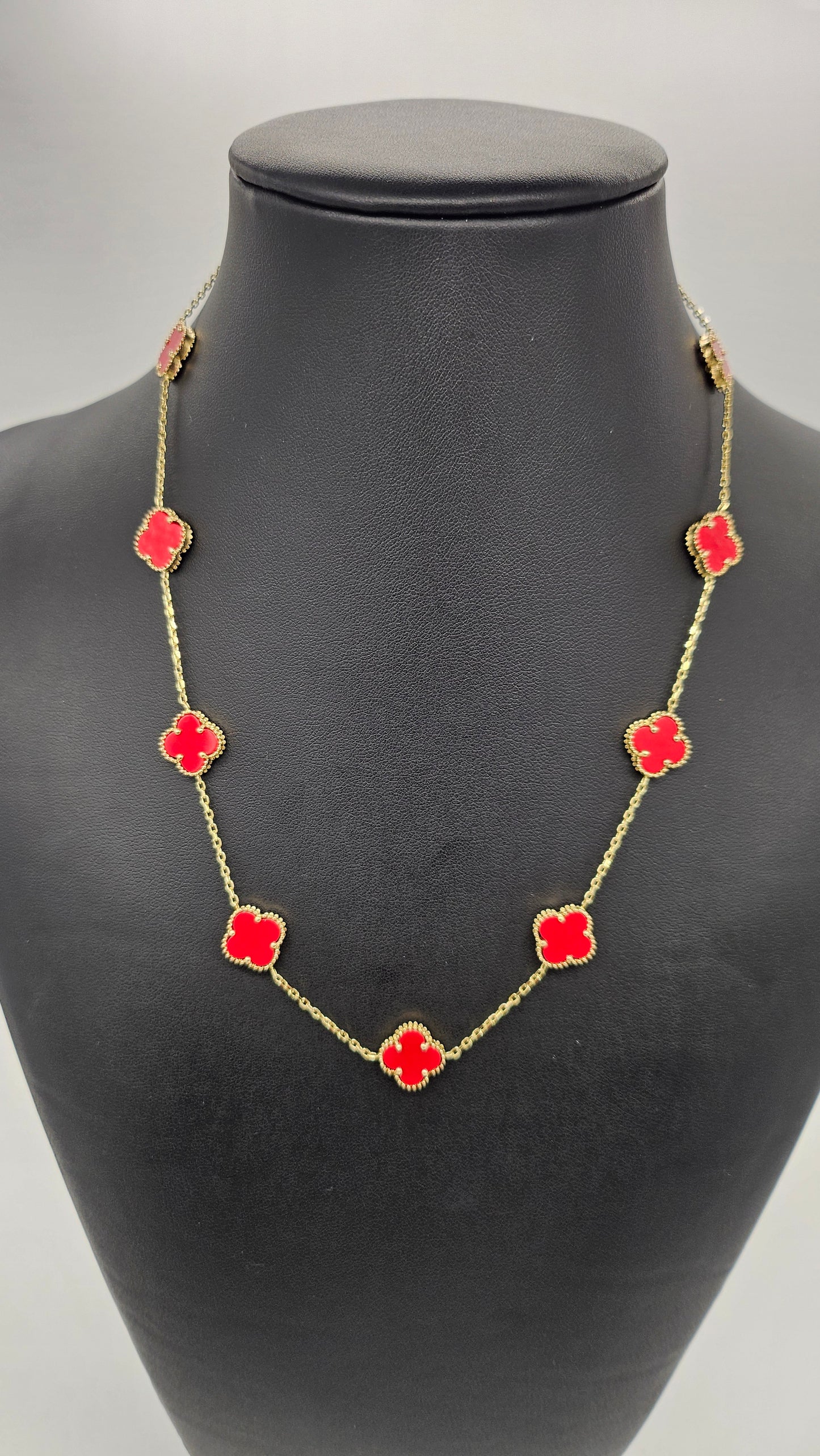 Red small flowers necklace