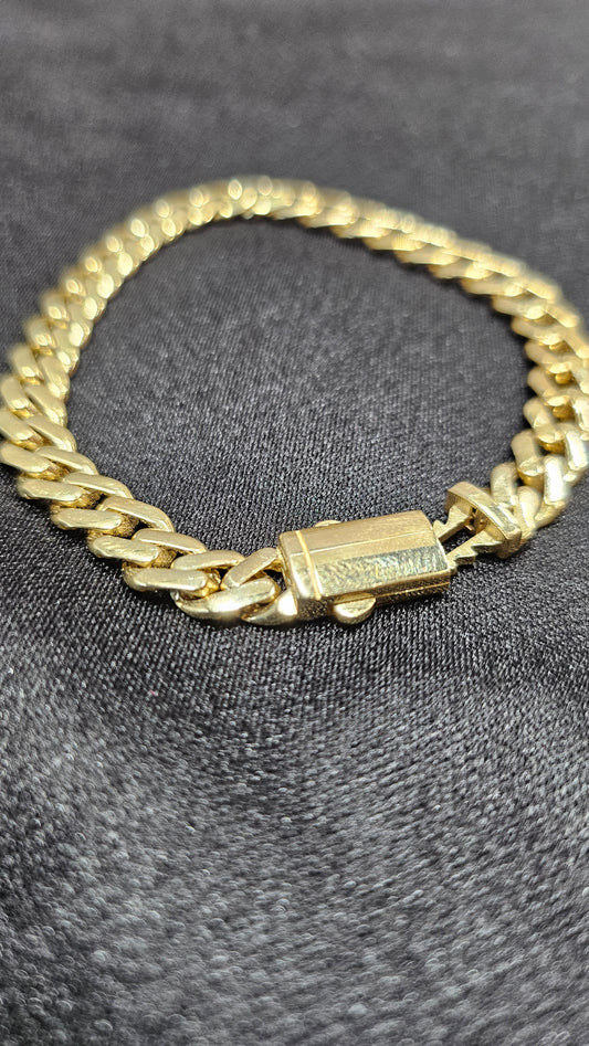 Cuban link bracelet