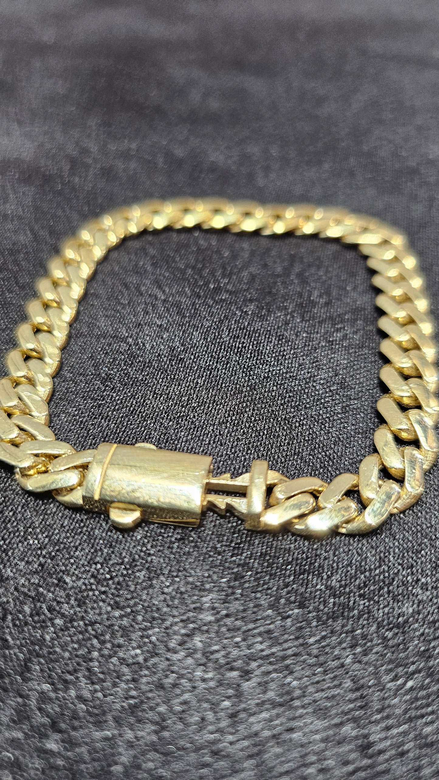 Small cuban link bracelet