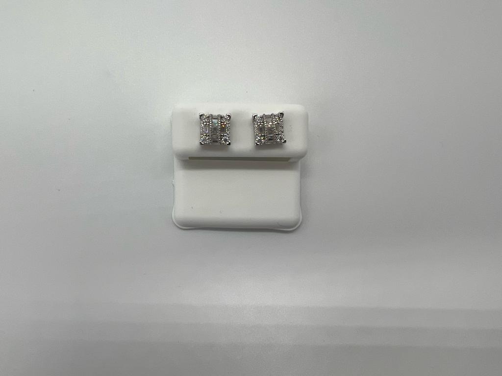 Moissanite diamond on silver earrings