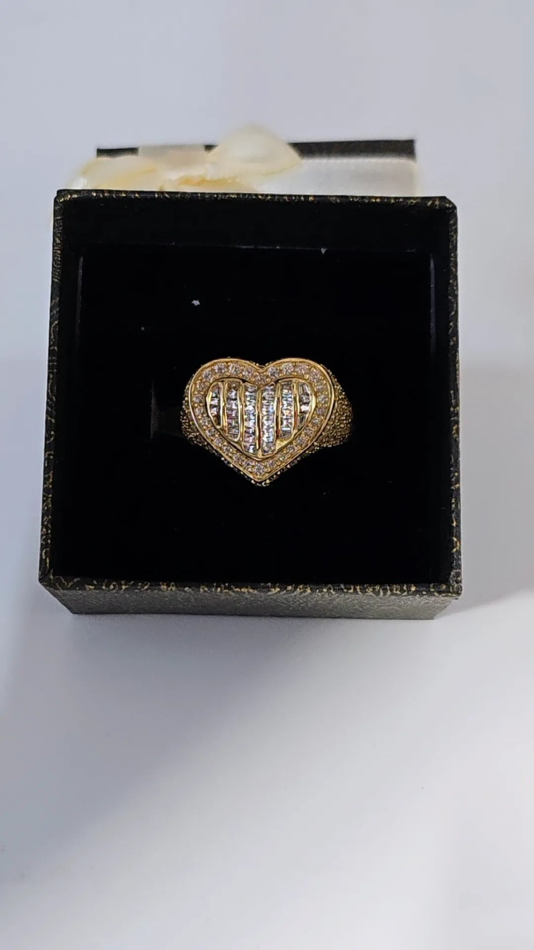Heart ring