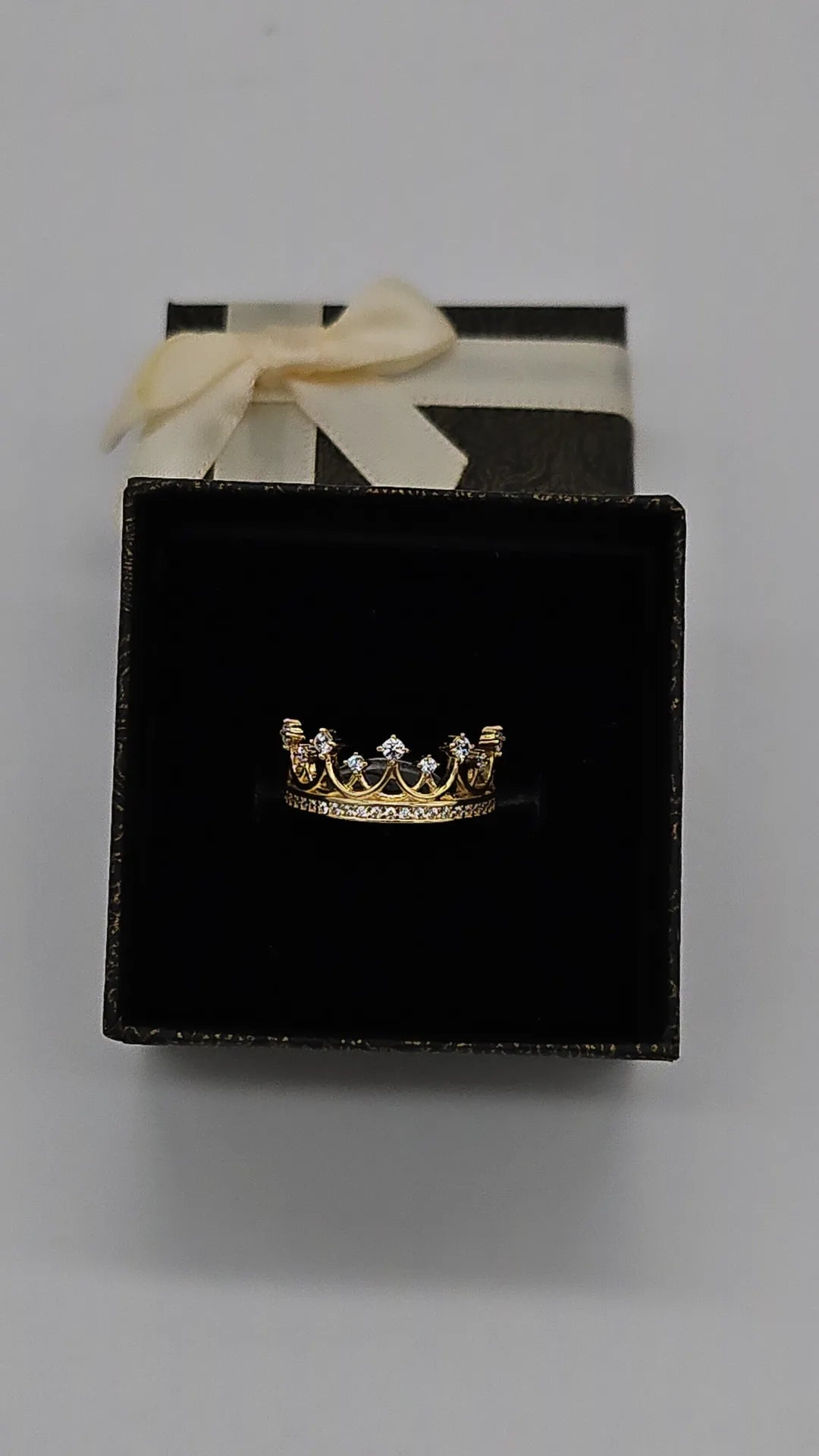 Crown ring