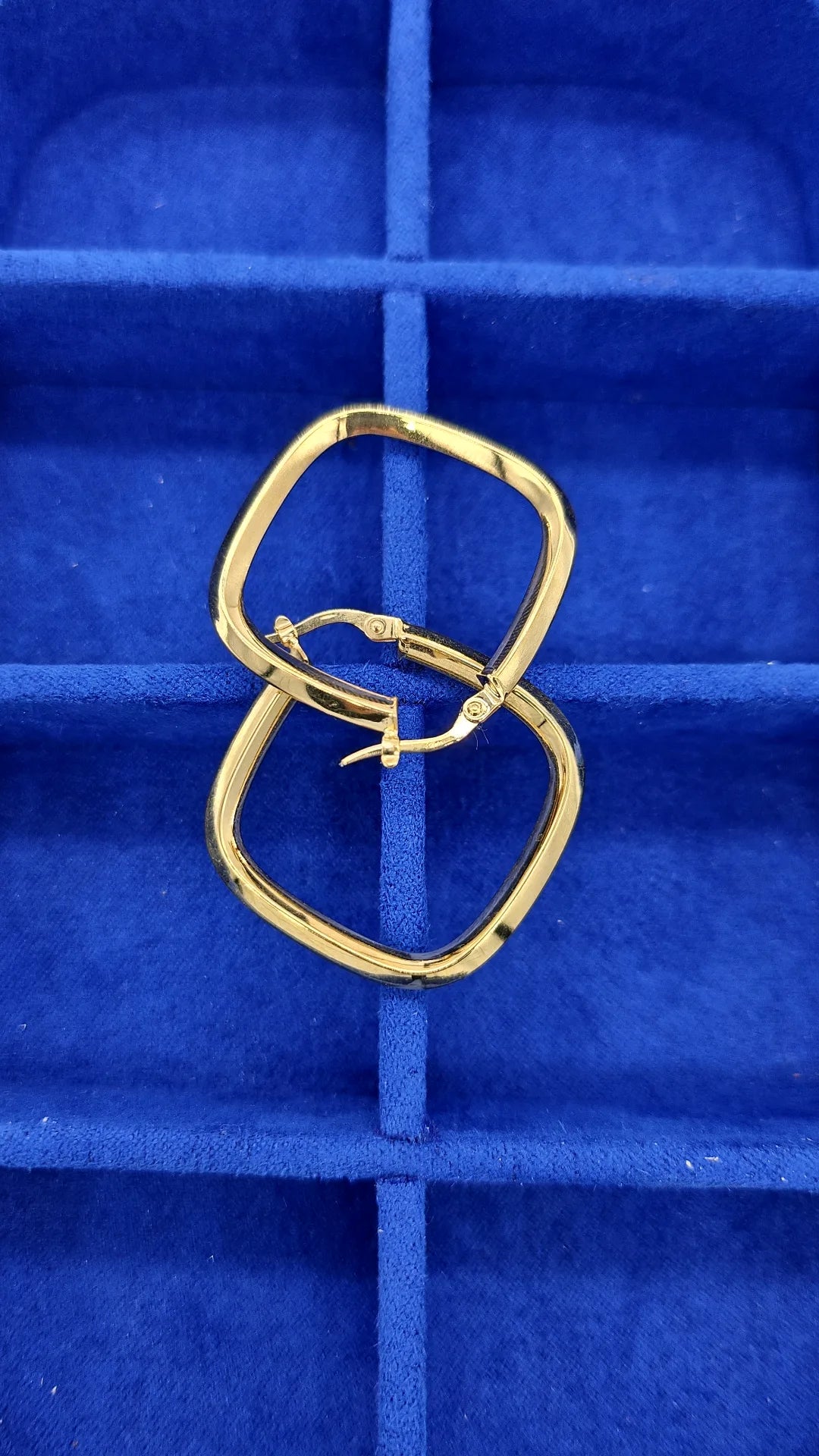 Square hoops