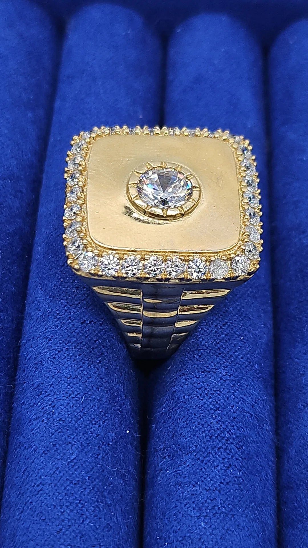 Men's square ring