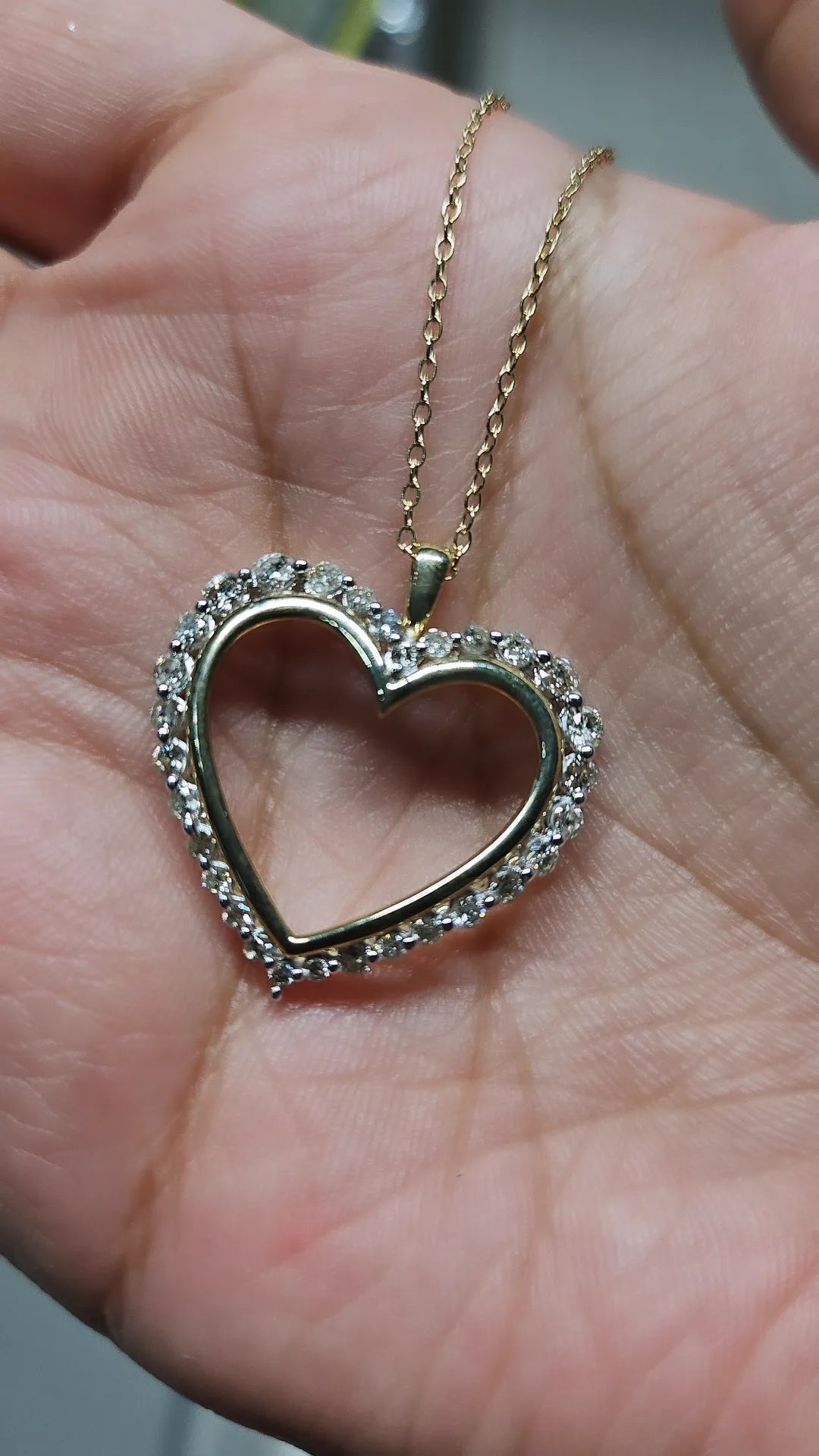 The golden heart charm