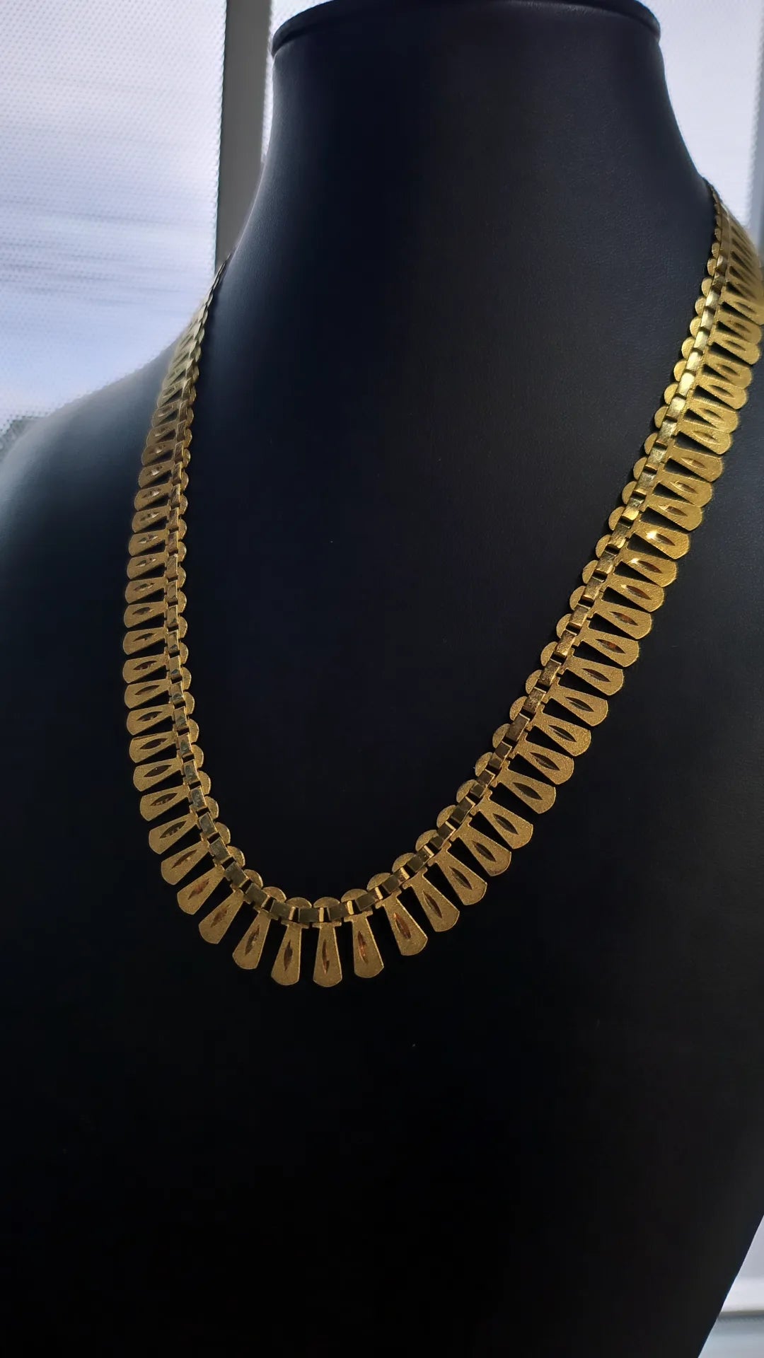 Cleopatra necklace