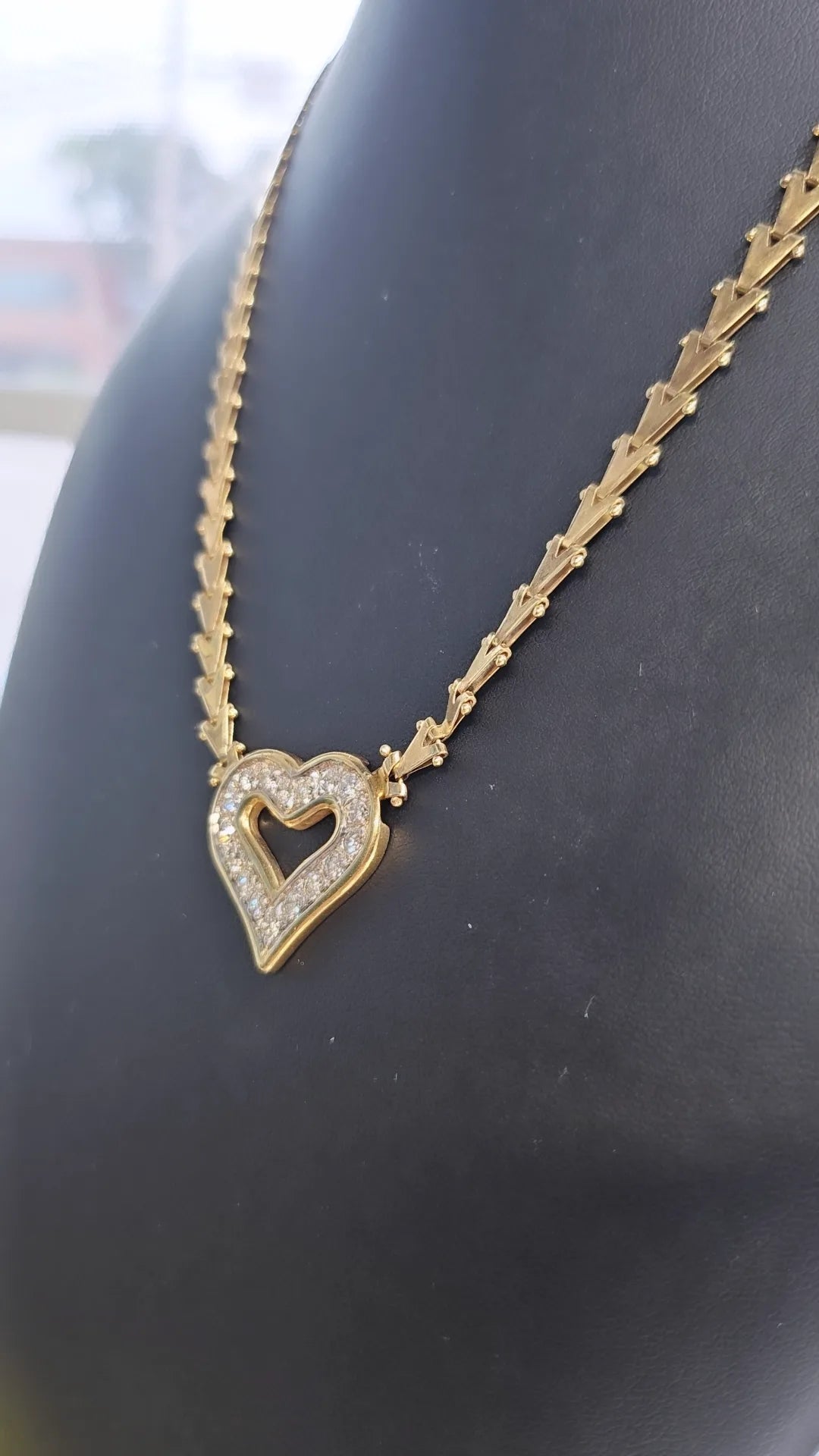 The diamond heart necklace