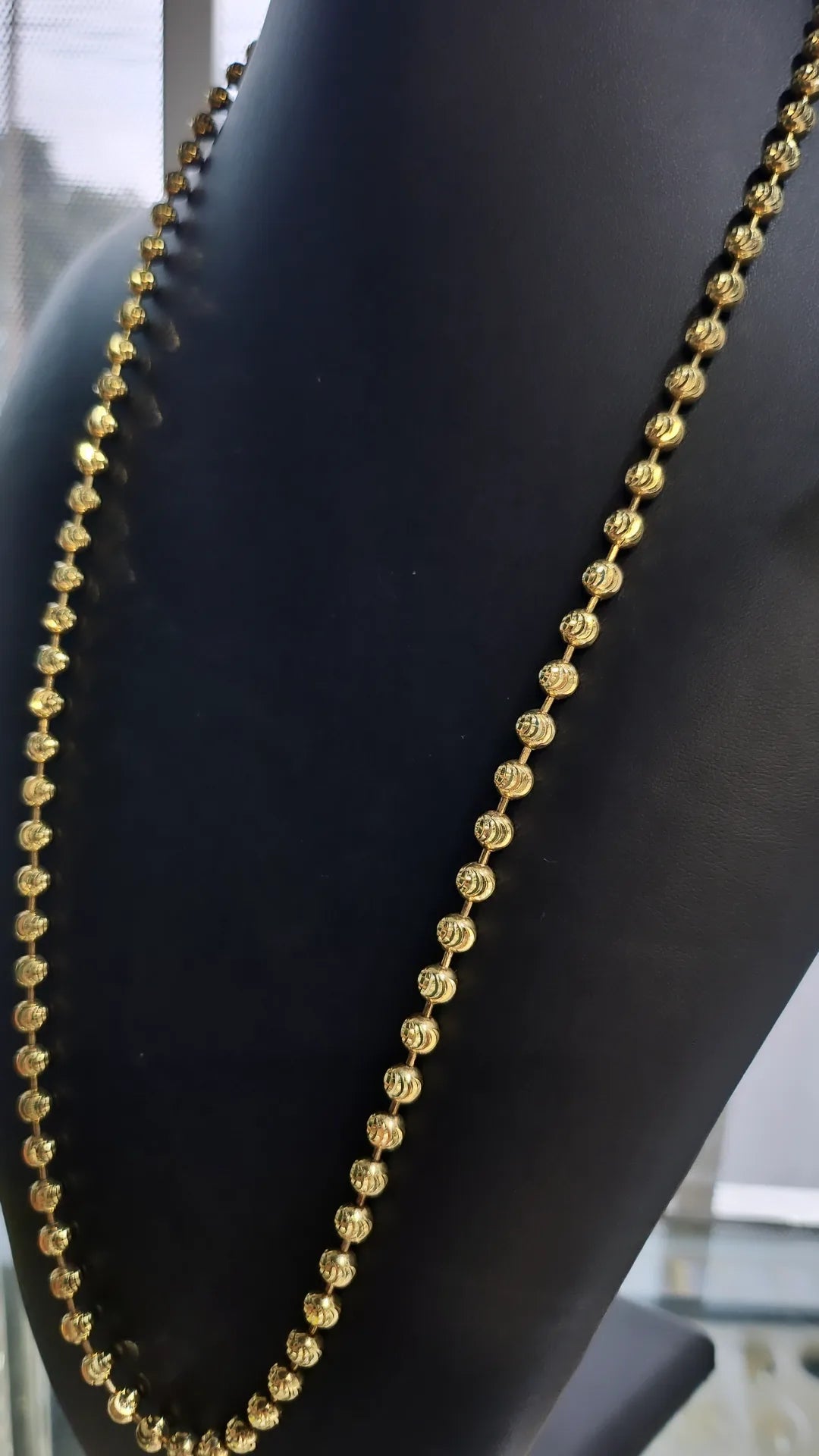 The golden beads chain