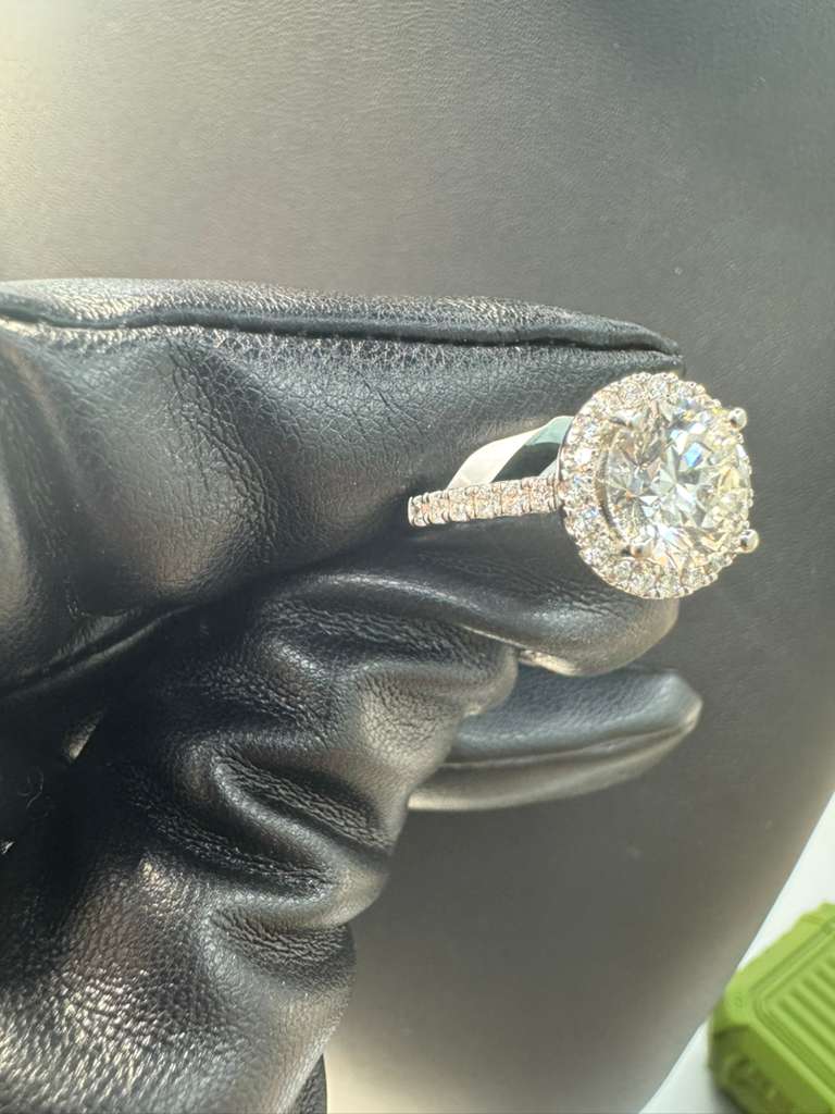 Halo Circle Diamond Ring