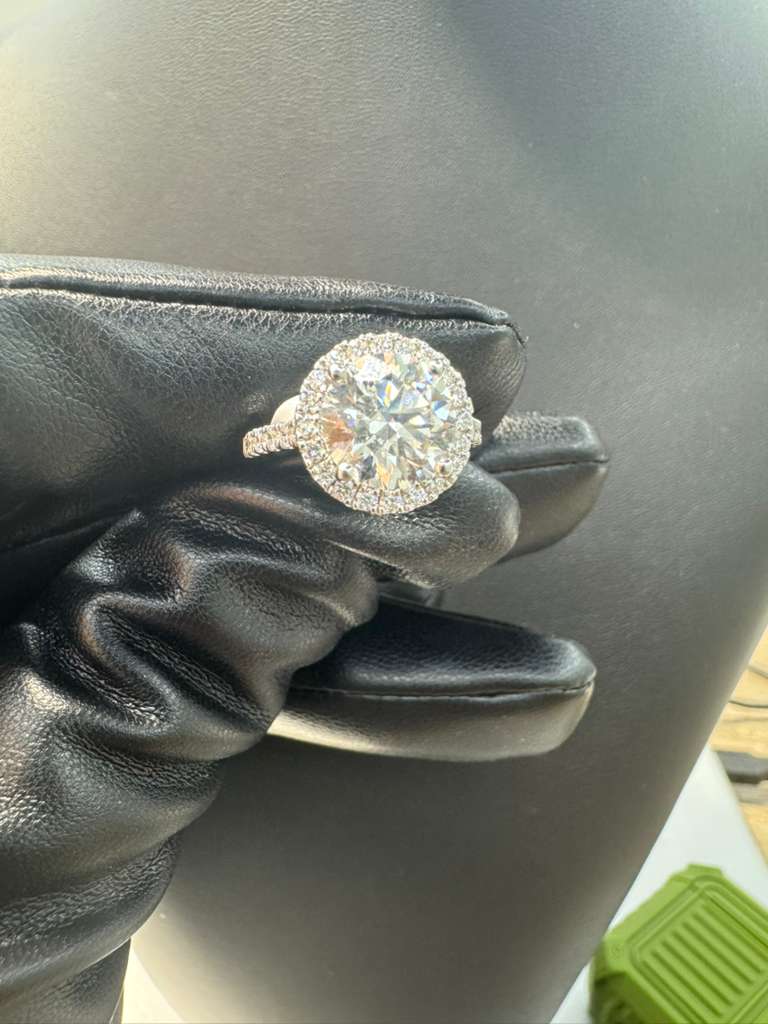 Halo Circle Diamond Ring