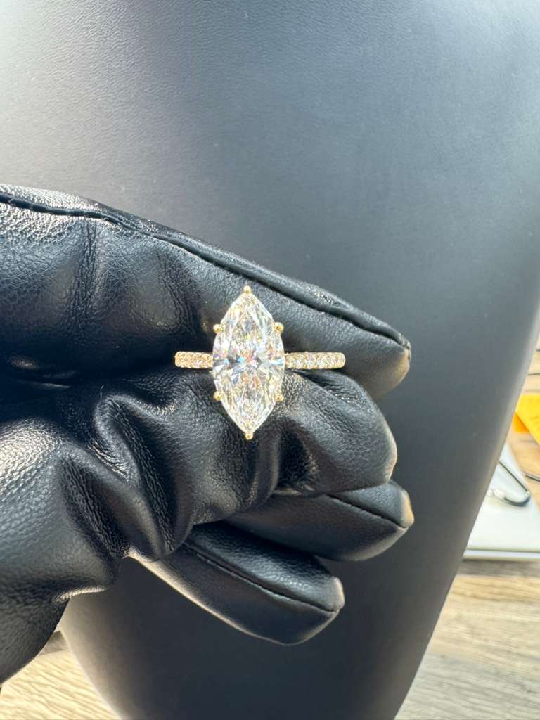 Marquise Elegance Diamond Ring