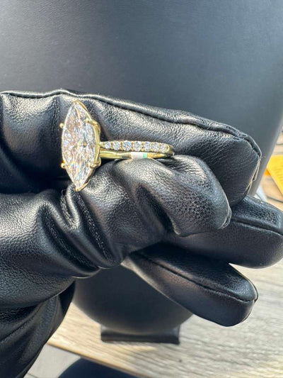 Marquise Elegance Diamond Ring
