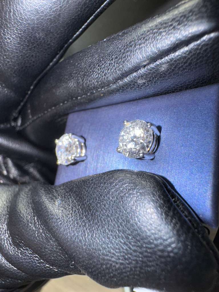 Brilliant Cluster 2.5ct White Gold Earring