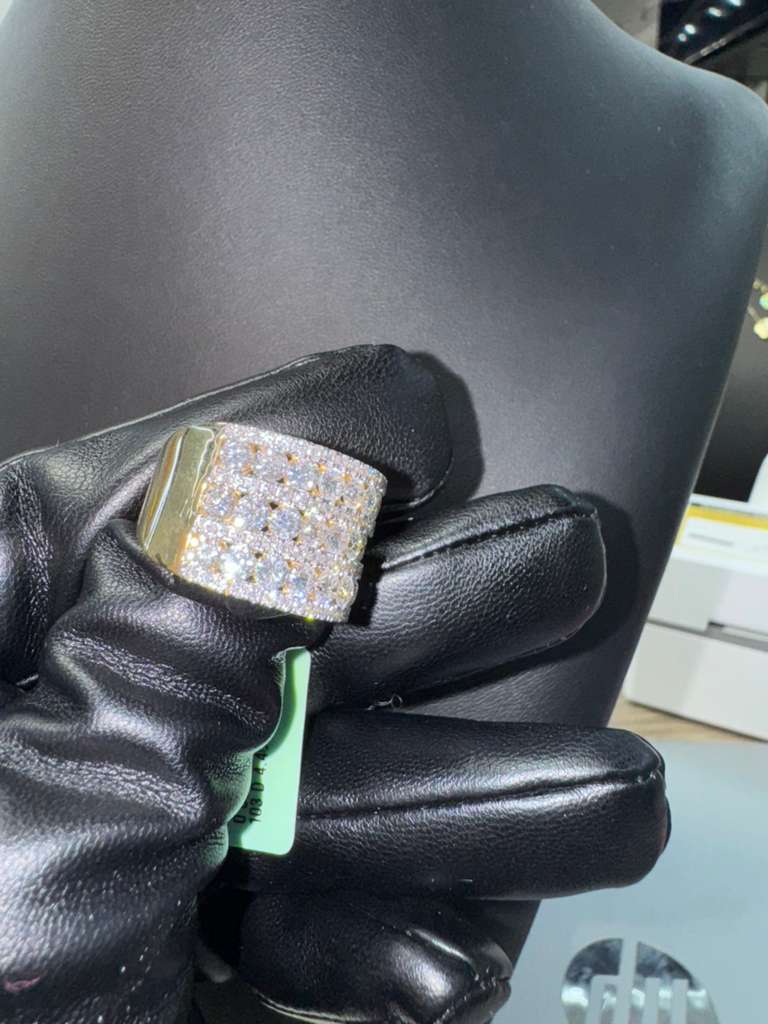 14K Gold VS Lab-Grown Diamond Pavé Power Ring