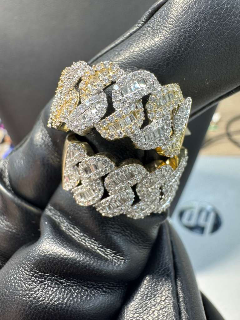 Timeless Radiance Diamond Ring