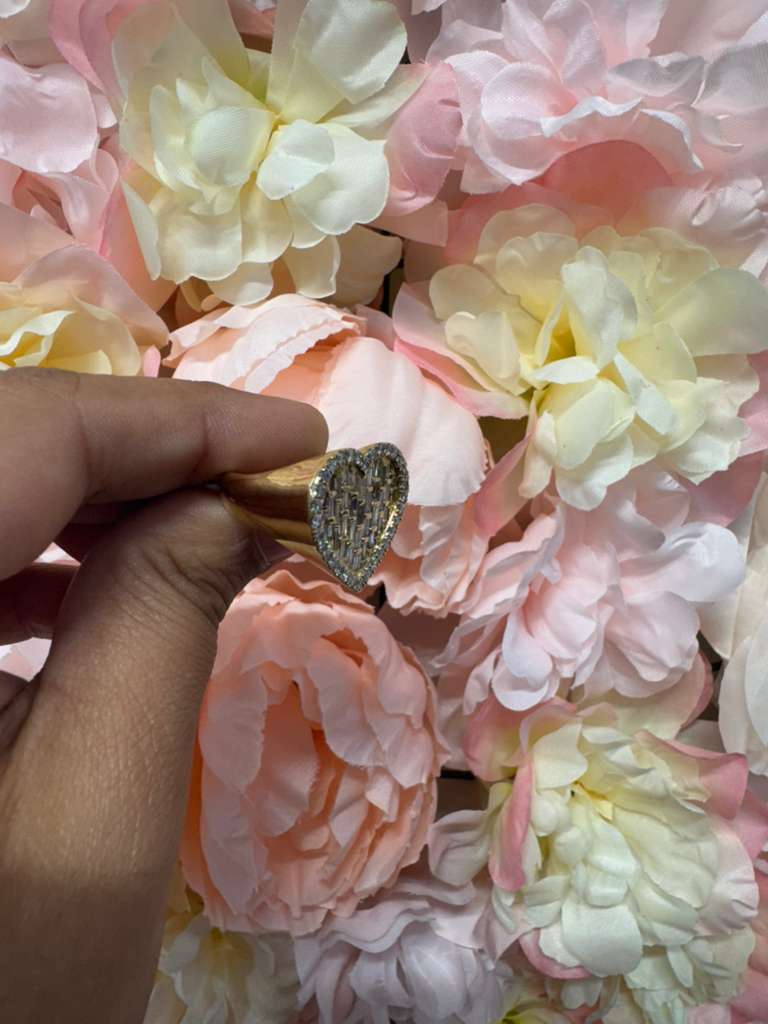 Royal Radiance VS Diamond Ring