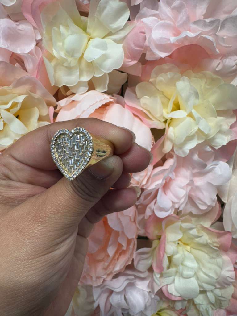 Royal Radiance VS Diamond Ring