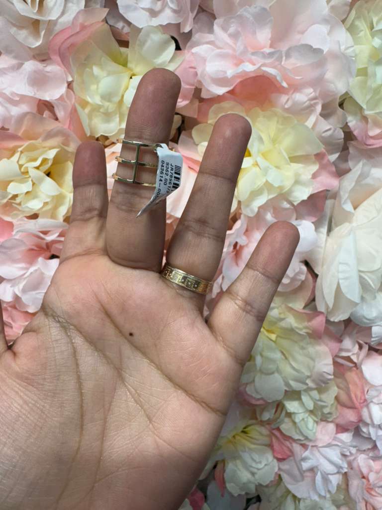 Luxe Brilliance VS Diamond Ring