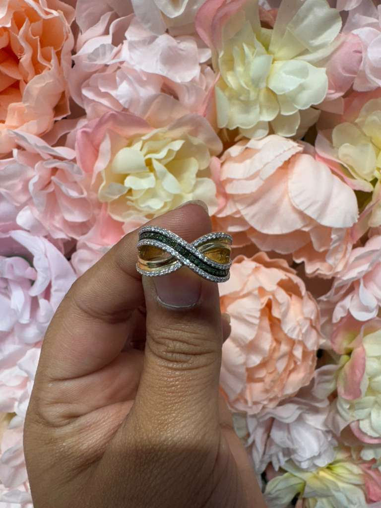 Classic Spark Diamond Ring