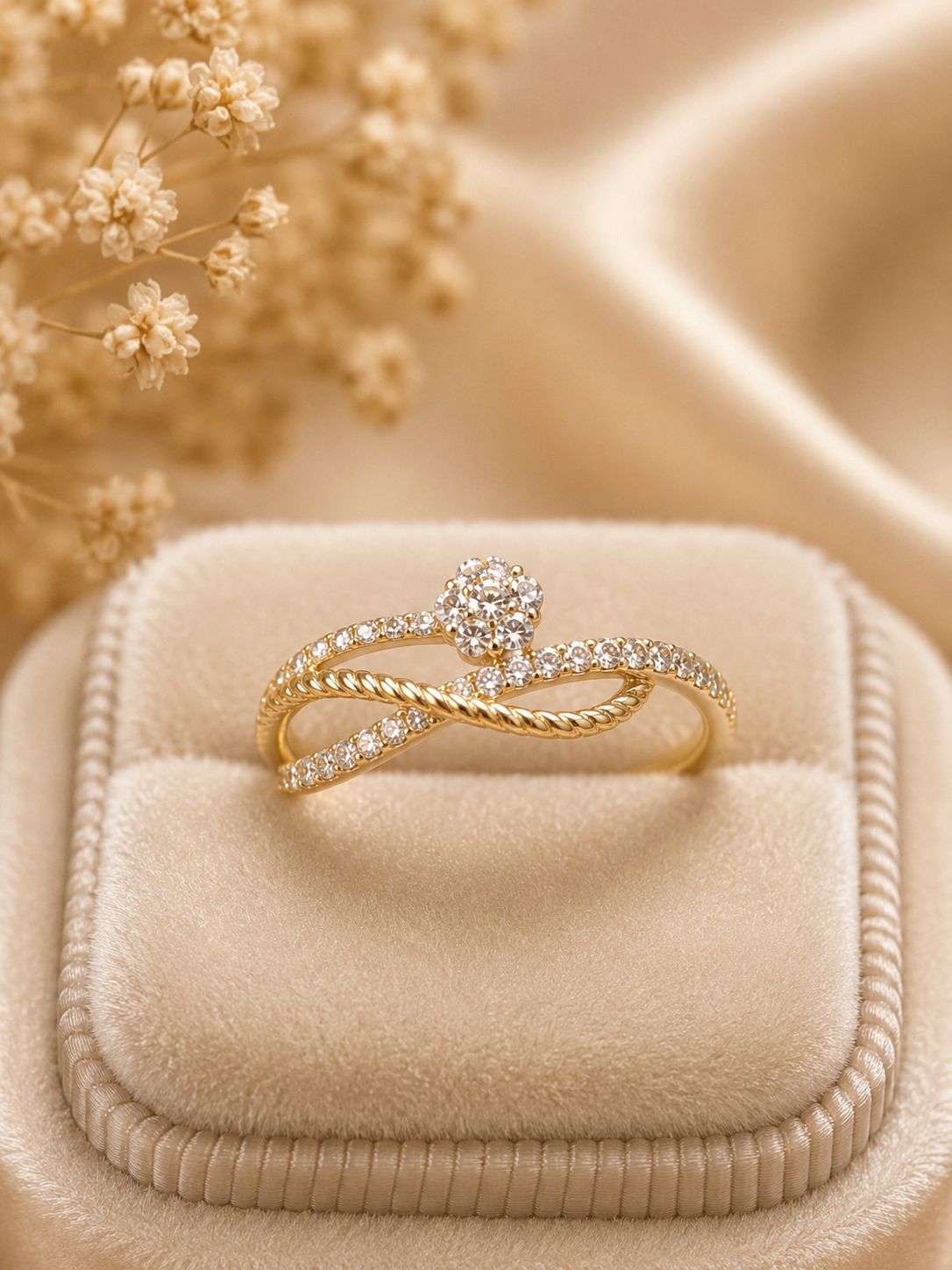 10K Yellow Gold CZ Cluster Ring Size 7 Women’s Swirl Crossover Sparkling Ring