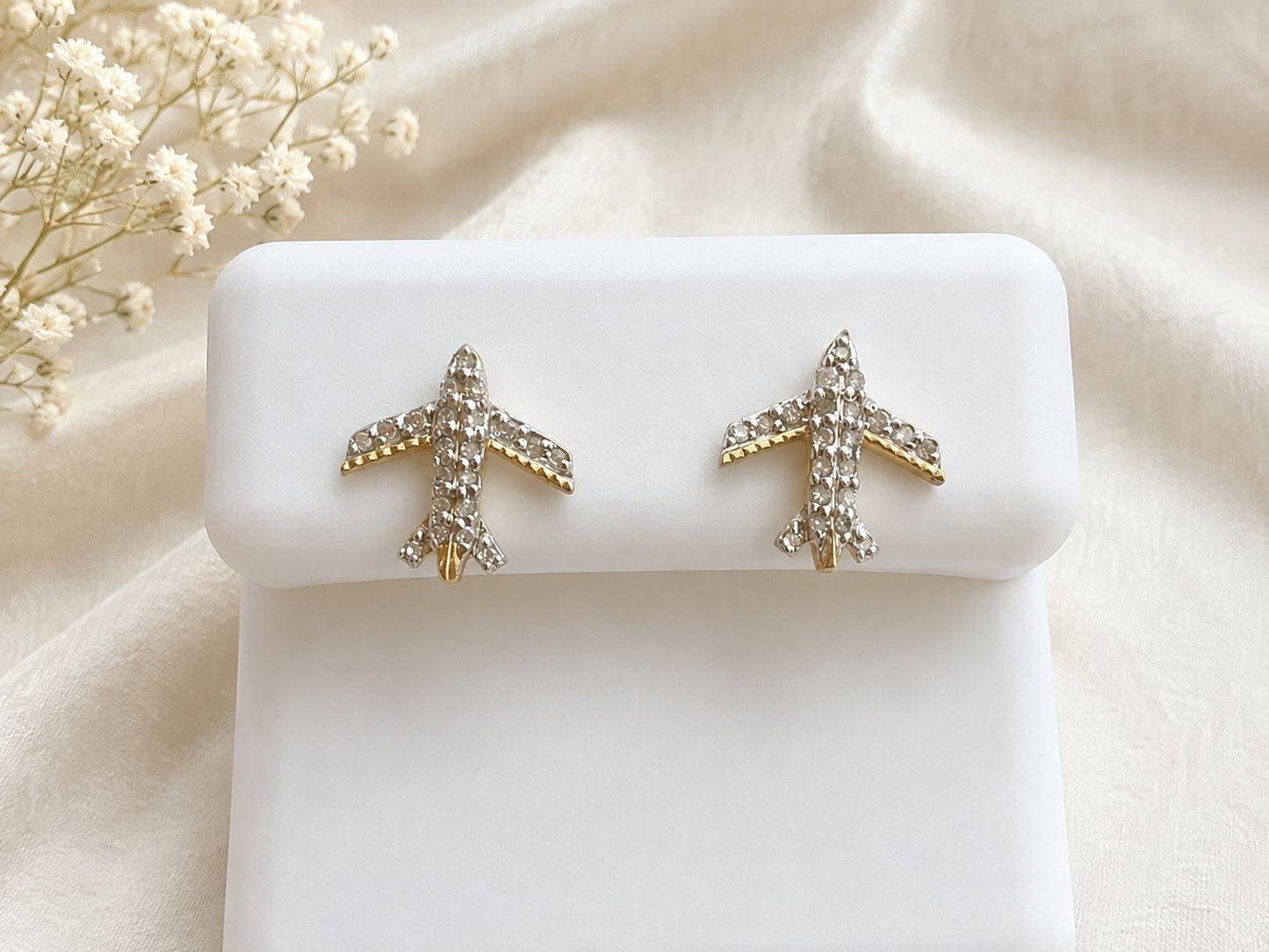 14K Yellow Gold Natural Diamond Airplane Stud Earrings 0.12 CTW Screw Back