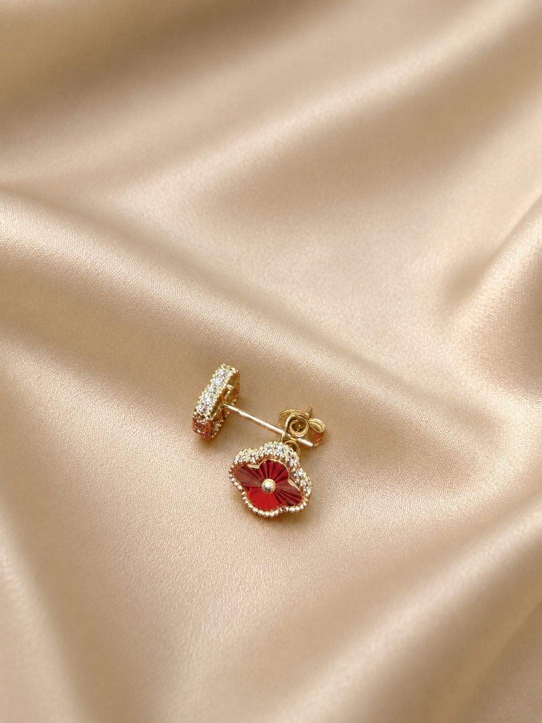 10K Yellow Gold Flower Stud Earrings CZ Accents Floral Ladies Jewelry