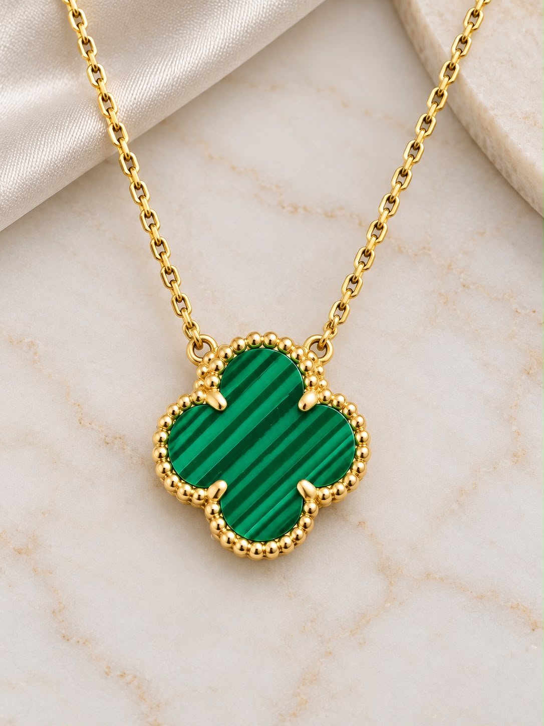 10K Yellow Gold Green Flower Necklace 18” Four Leaf Clover Style Women’s Jewelry