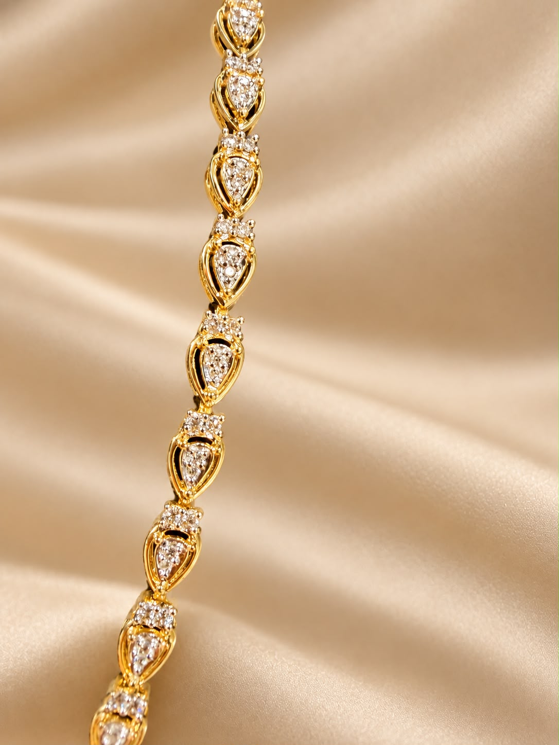 14K Yellow Gold 2.5 CT Diamond 20” Teardrop Pendant Necklace