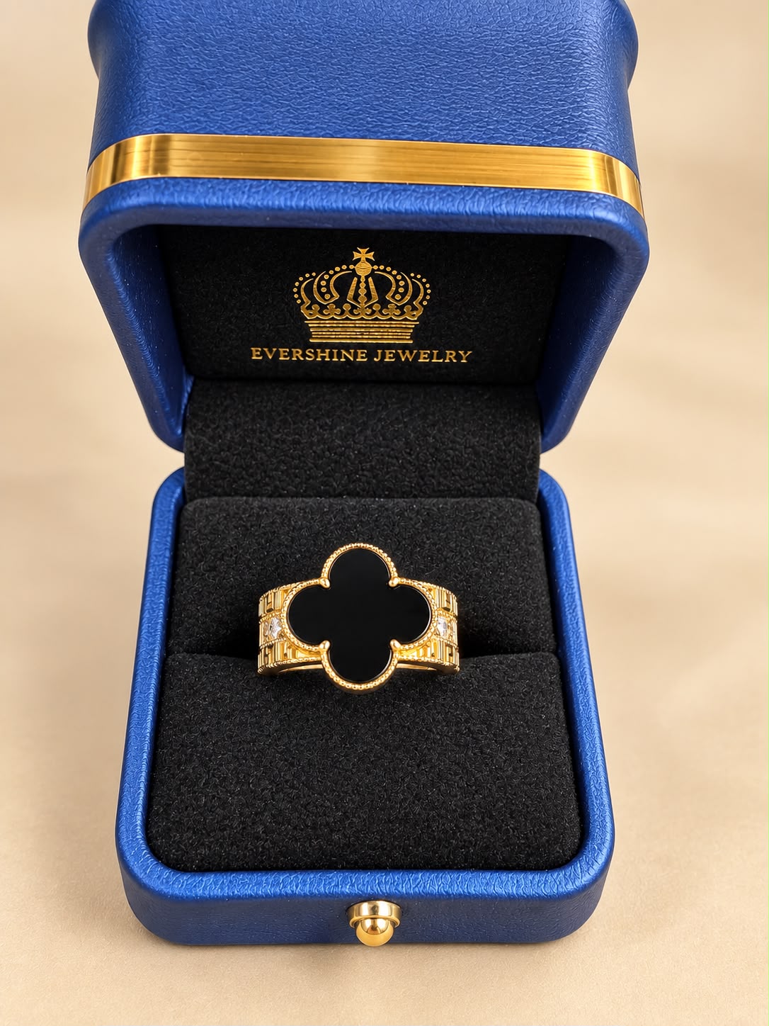 10K Yellow Gold Black Stone CZ Four-Leaf Design Ring Size 7 – 3.36g
