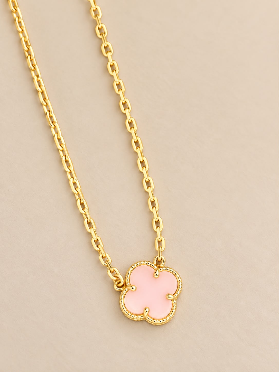 14K Yellow Gold Pink Clover Flower Necklace 9mm Charm 3.10 Grams