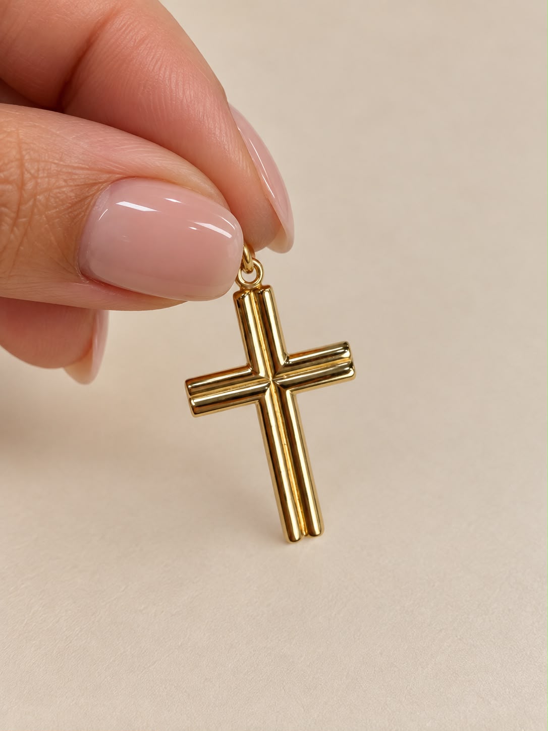 10K Yellow Gold Cross Pendant – Classic Ribbed Religious Charm 1.5 Inch