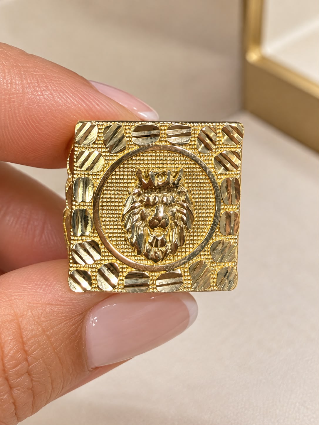 10K Yellow Gold Men's Lion Head Crown Nugget Ring Square Statement Ring Size 10.5