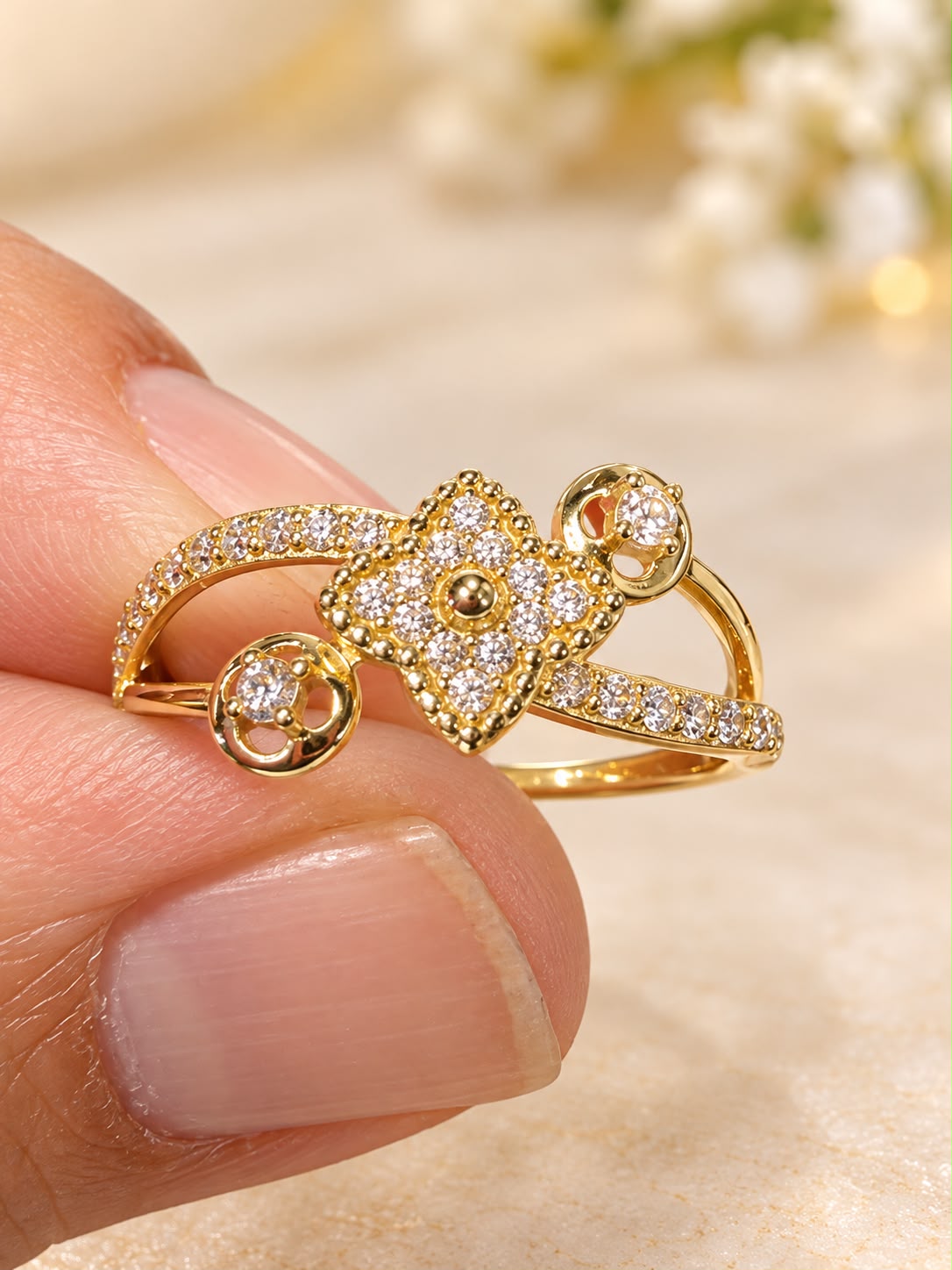 10K Yellow Gold Women’s Floral Cluster CZ Ring – Elegant Flower Design
