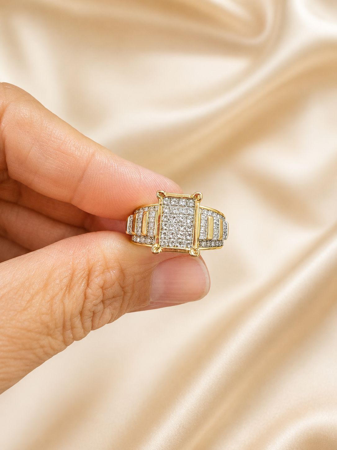 10K Yellow Gold Diamond Men’s Ring Baguette & Round Diamond Statement Ring