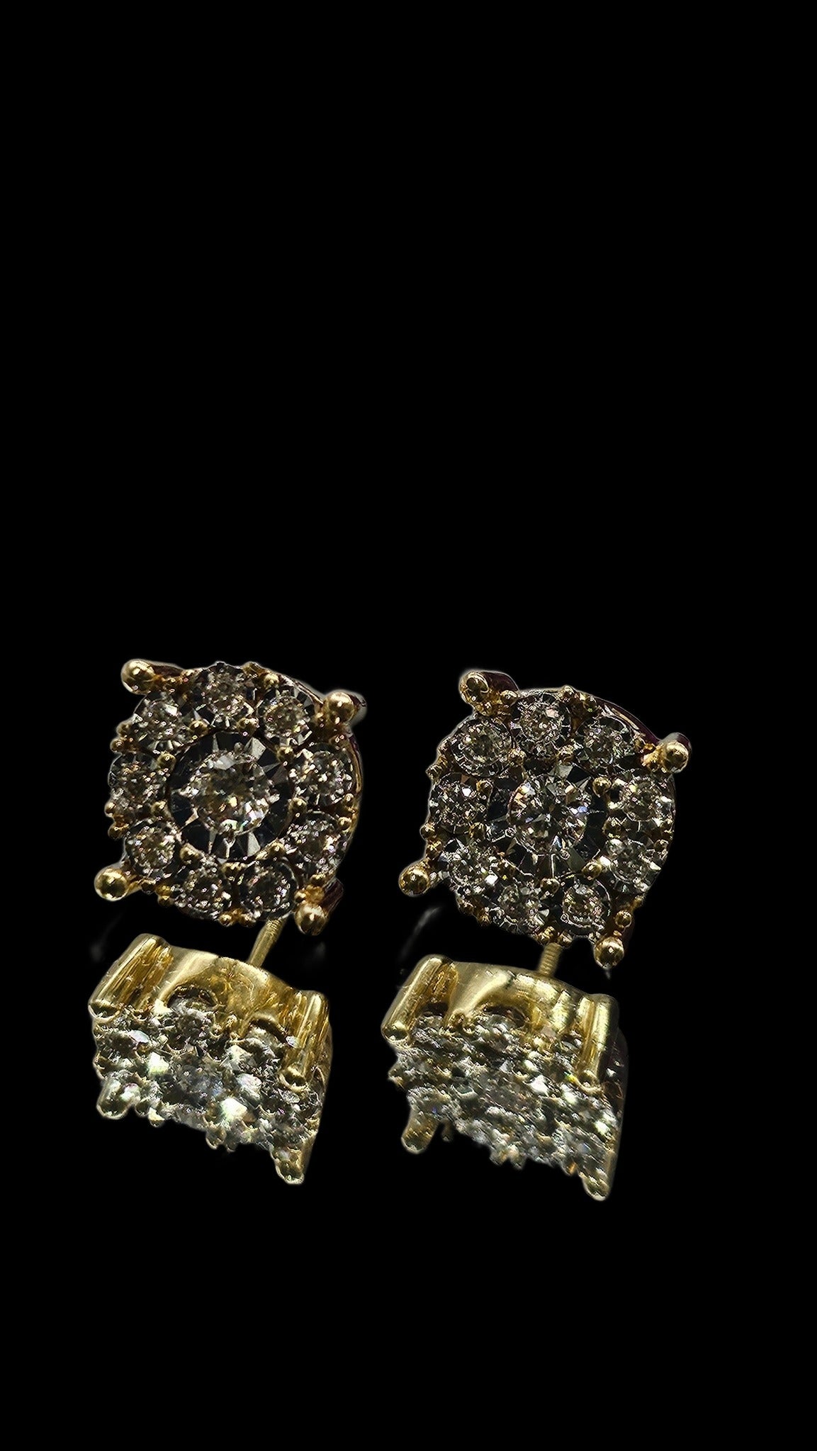 Diamond stud earrings