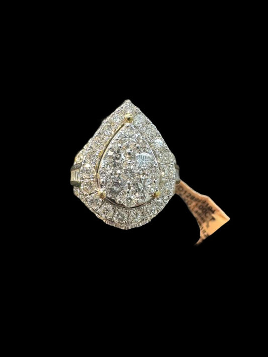 Gold Ring with 3 Carat Diamonds