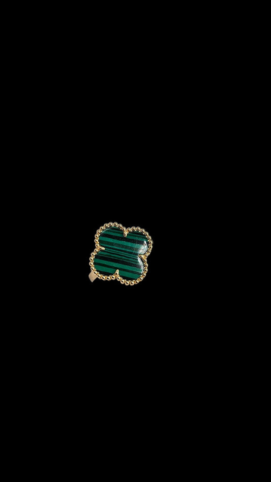 Green flower ring
