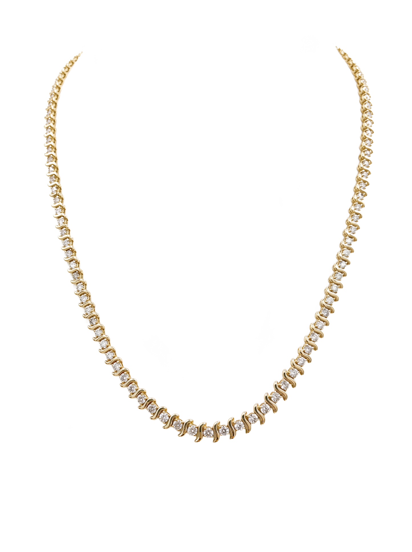 Charming diamond necklace
