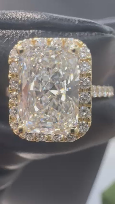 Cushion Halo Diamond Ring