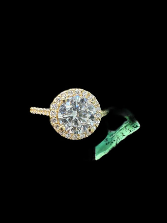 Round Halo Diamond Ring